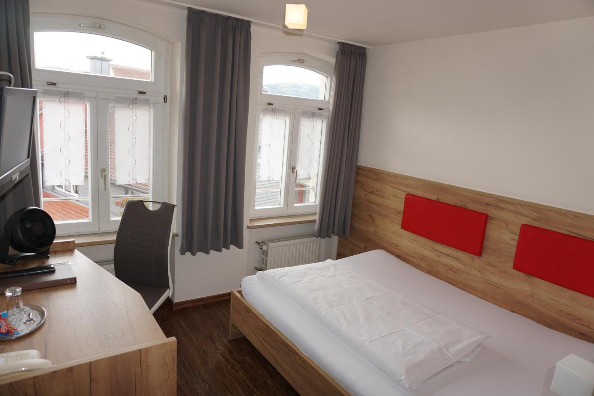 Gasthof Zum Goldenen Lamm Wettelsheim Eksteriør bilde